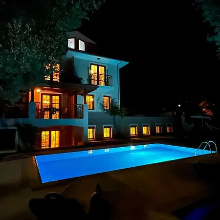 Cem Luxury - Private Pool - Oludeniz,