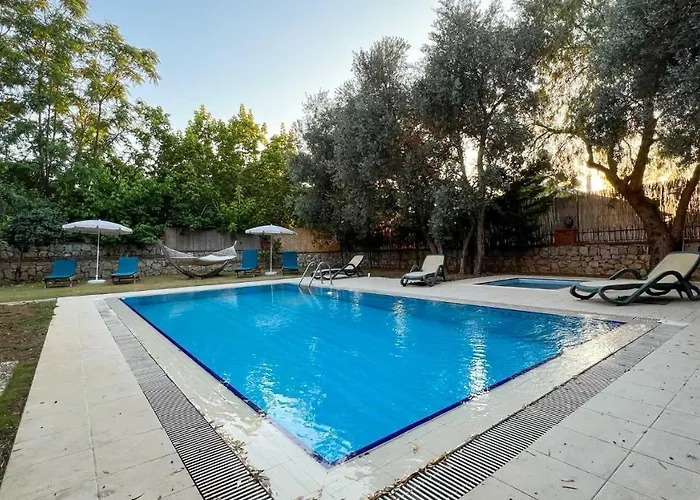 Cem Luxury - Private Pool - Oludeniz, Vilă
