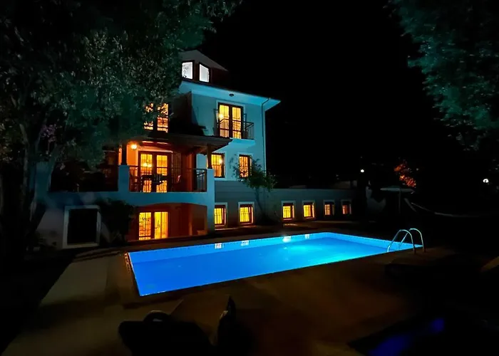 Cem Luxury - Private Pool - Oludeniz,